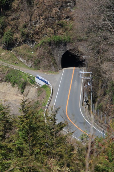 栗尾峠のトンネル